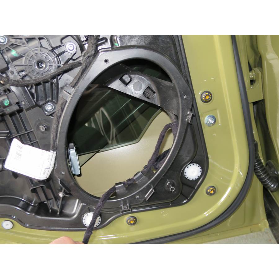 2017 Jeep Renegade Rear door woofer removed