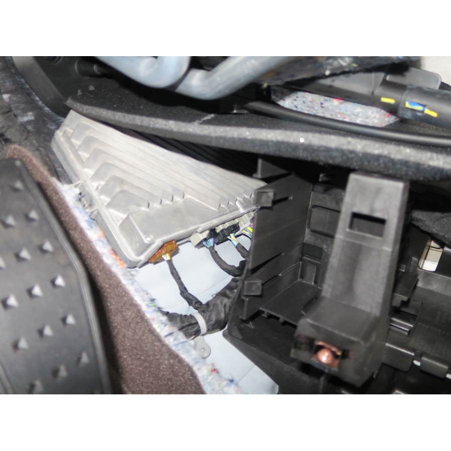 2020 GMC Acadia Factory amplifier
