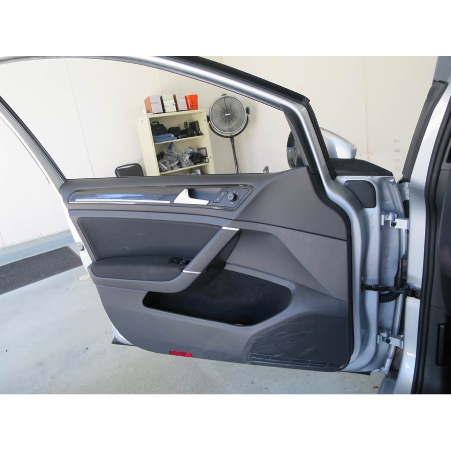 2015 Volkswagen Golf Front door speaker location