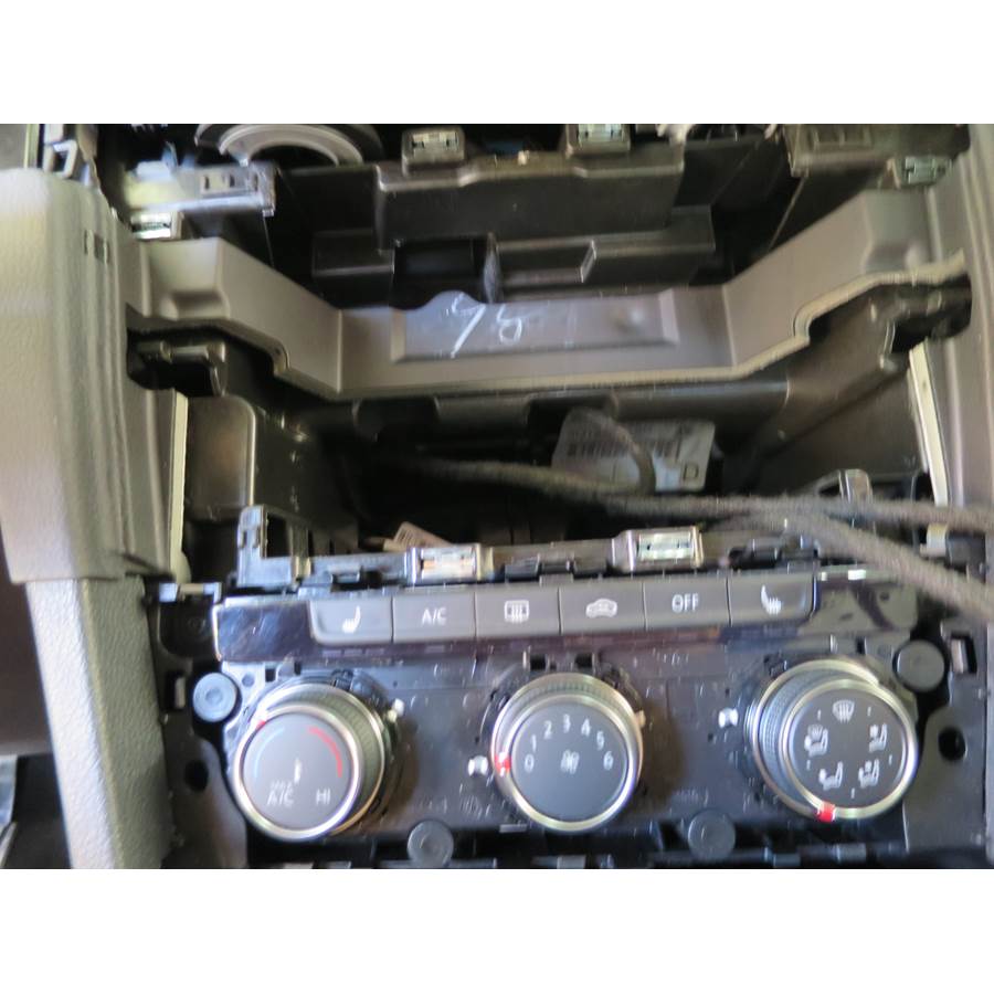 2016 Volkswagen Golf GTI Factory radio removed