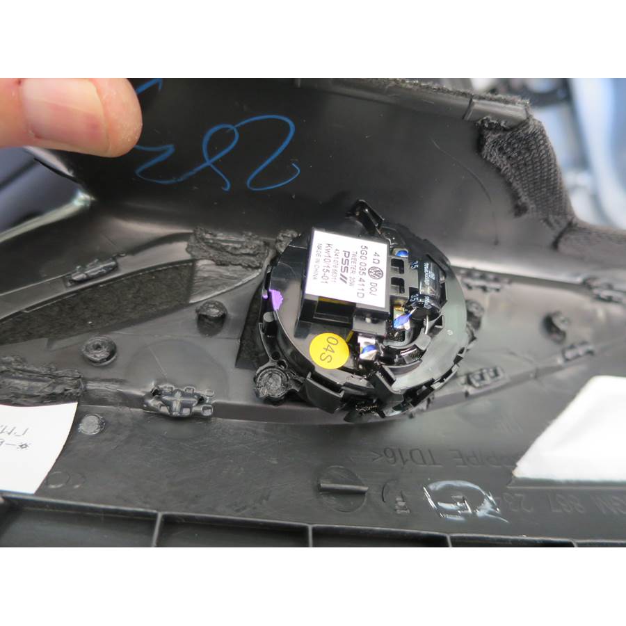 2019 Volkswagen Golf Front pillar speaker