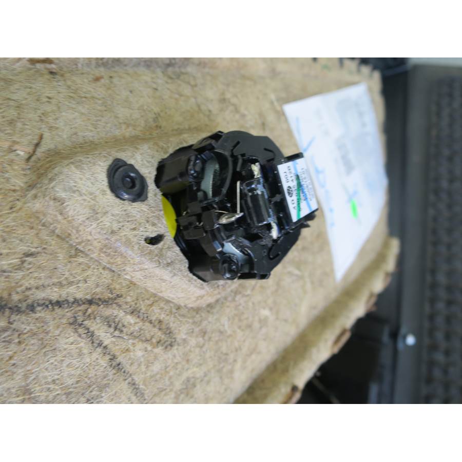 2020 Volkswagen Golf Rear door tweeter