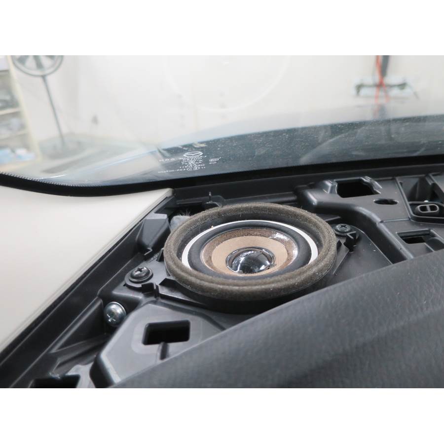 2014 Mazda 3 Dash speaker