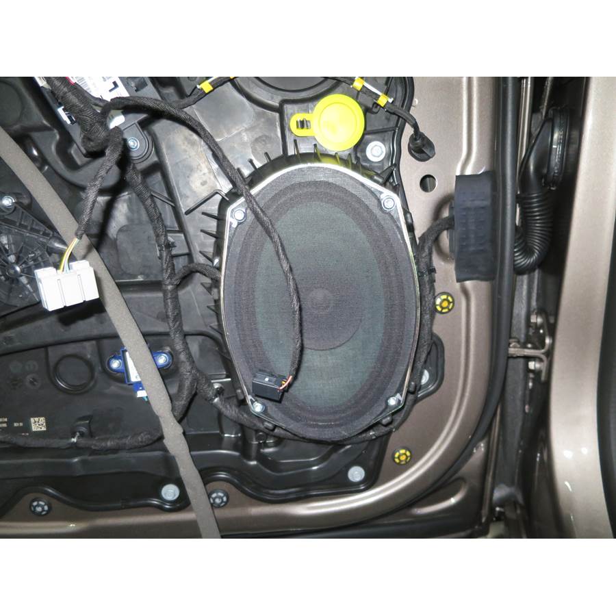 2018 Chrysler Pacifica Front door speaker