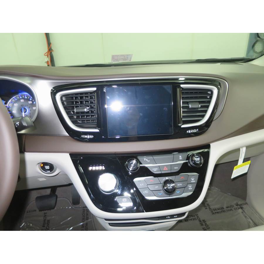 2018 Chrysler Pacifica Factory Radio