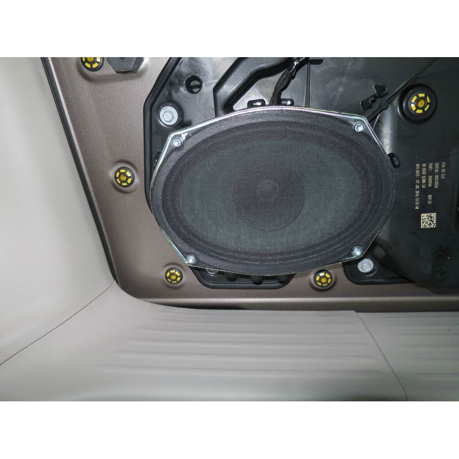 2025 Chrysler Voyager Rear door speaker