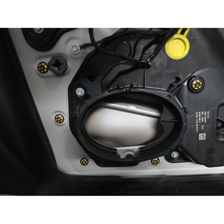 2018 Chrysler Pacifica Rear door woofer removed