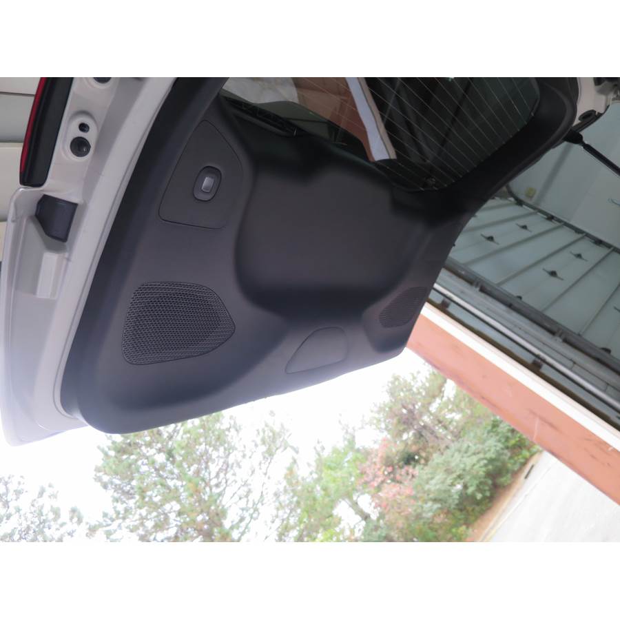 2022 Chrysler Pacifica Tailgate speaker location