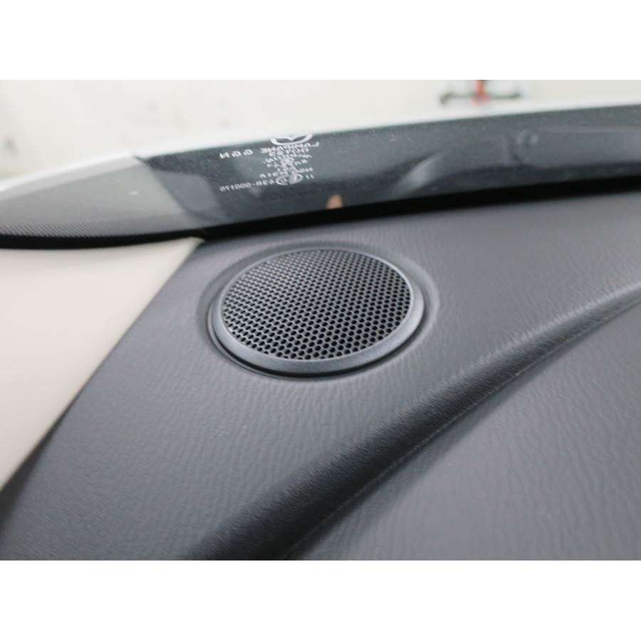 2018 Mazda CX-3 Dash speaker location