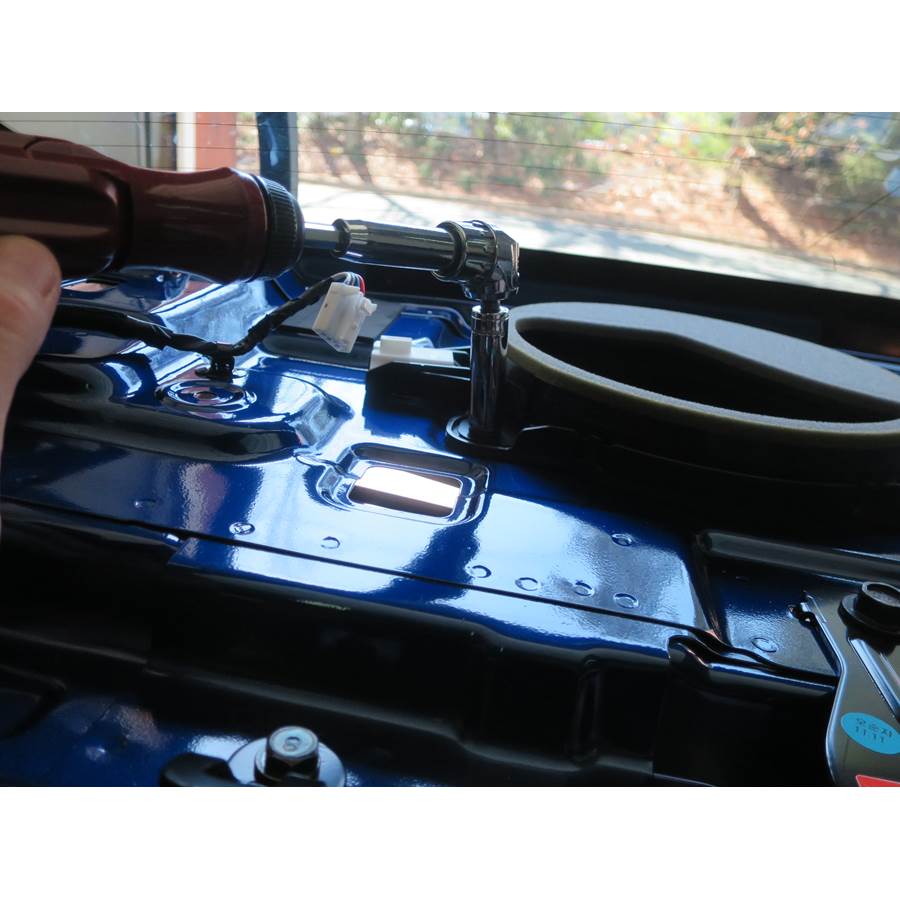 2017 Hyundai Elantra Rear deck center speaker