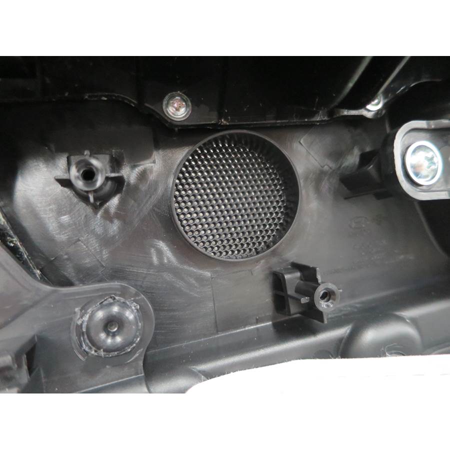 2017 Kia Sportage Front door tweeter removed