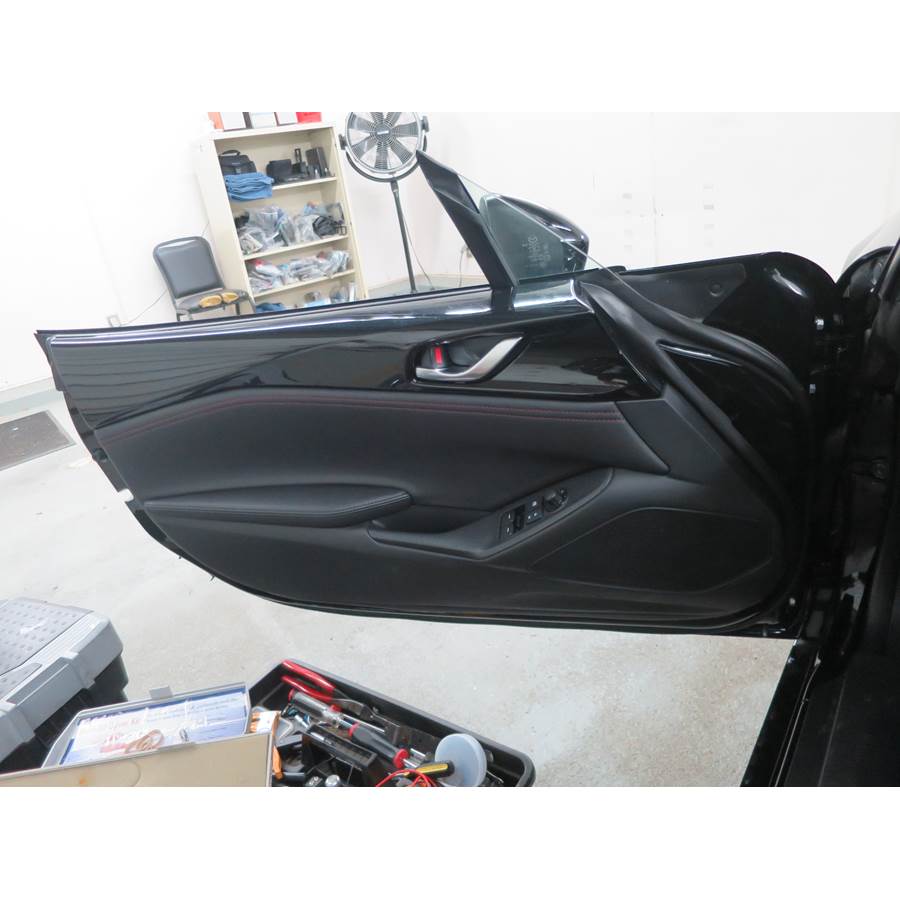 2017 Mazda MX5 Front door speaker location