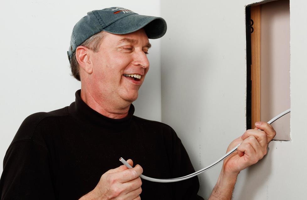 How to Install Picture Frame Wire: 9 Steps (with Pictures)