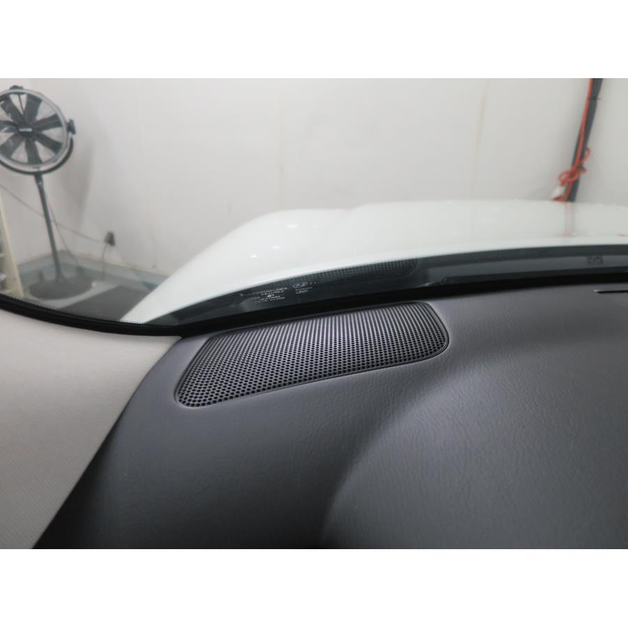 2018 Nissan Armada Dash speaker location