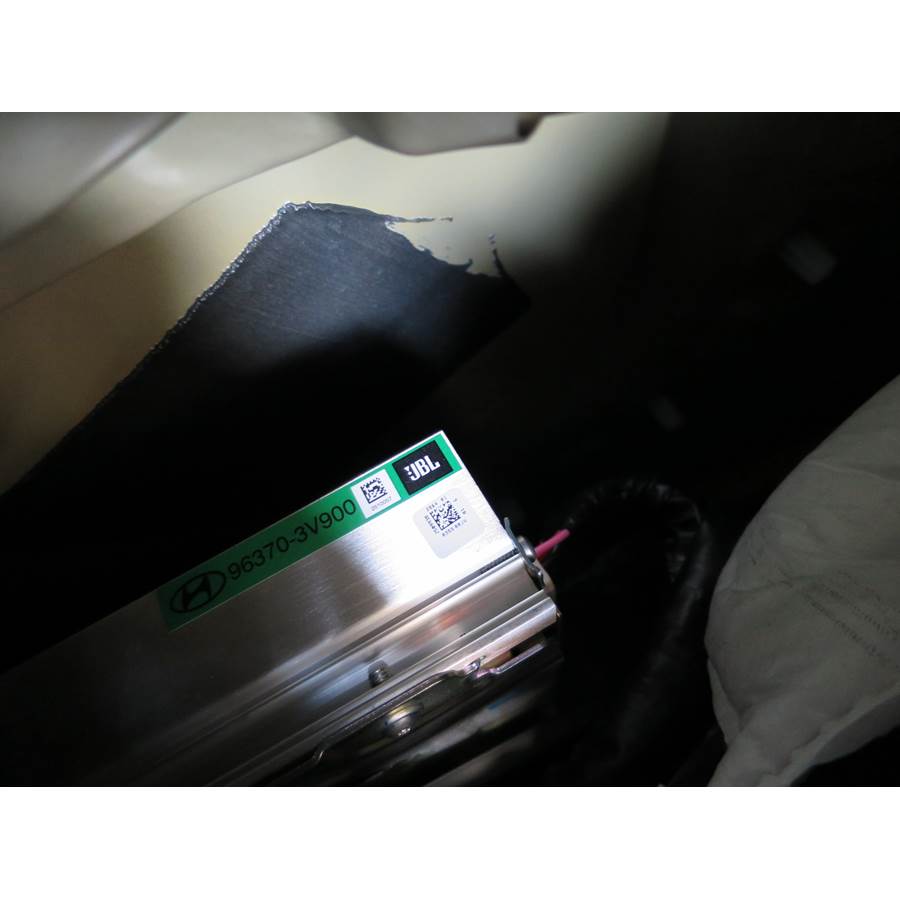2017 Hyundai Azera Factory amplifier