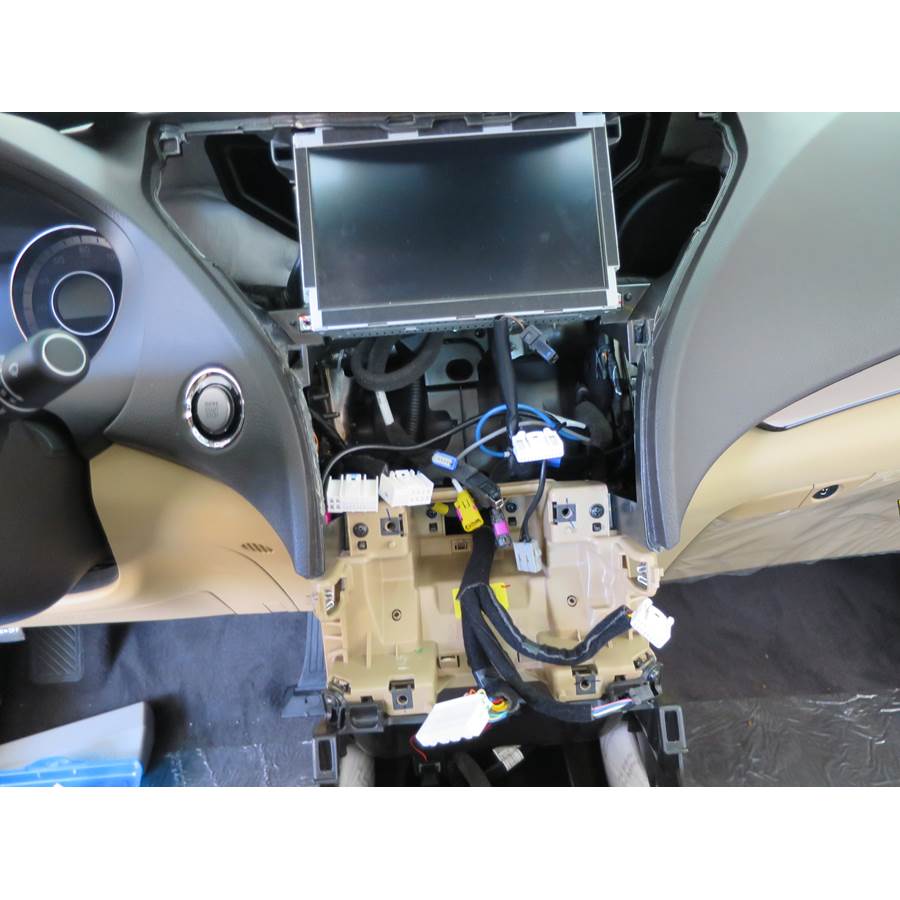 2015 Hyundai Azera Factory radio removed
