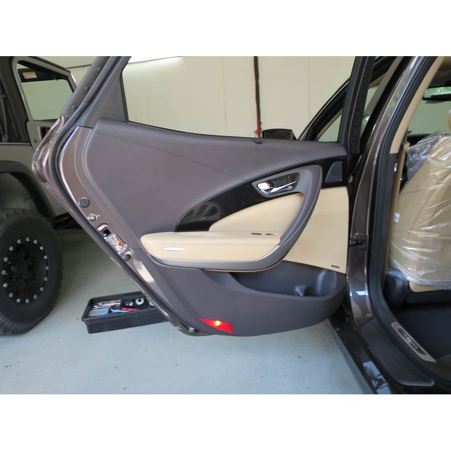 2013 Hyundai Azera Rear door speaker location