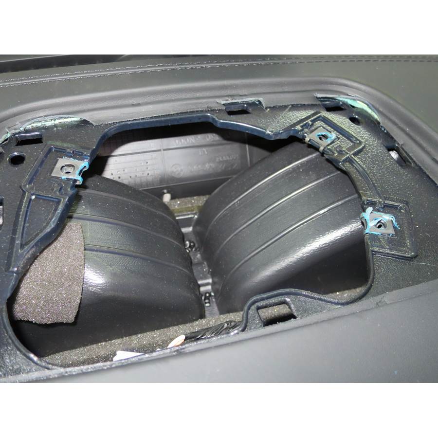2015 Hyundai Equus Center dash speaker removed