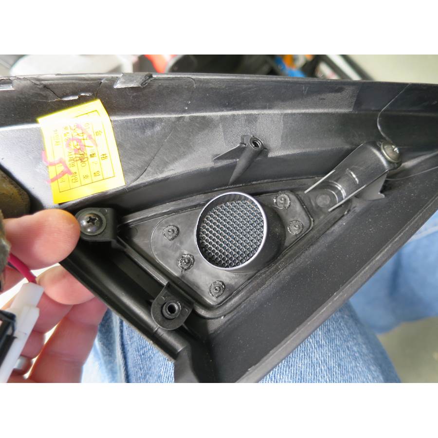 2015 Hyundai Equus Front door tweeter removed
