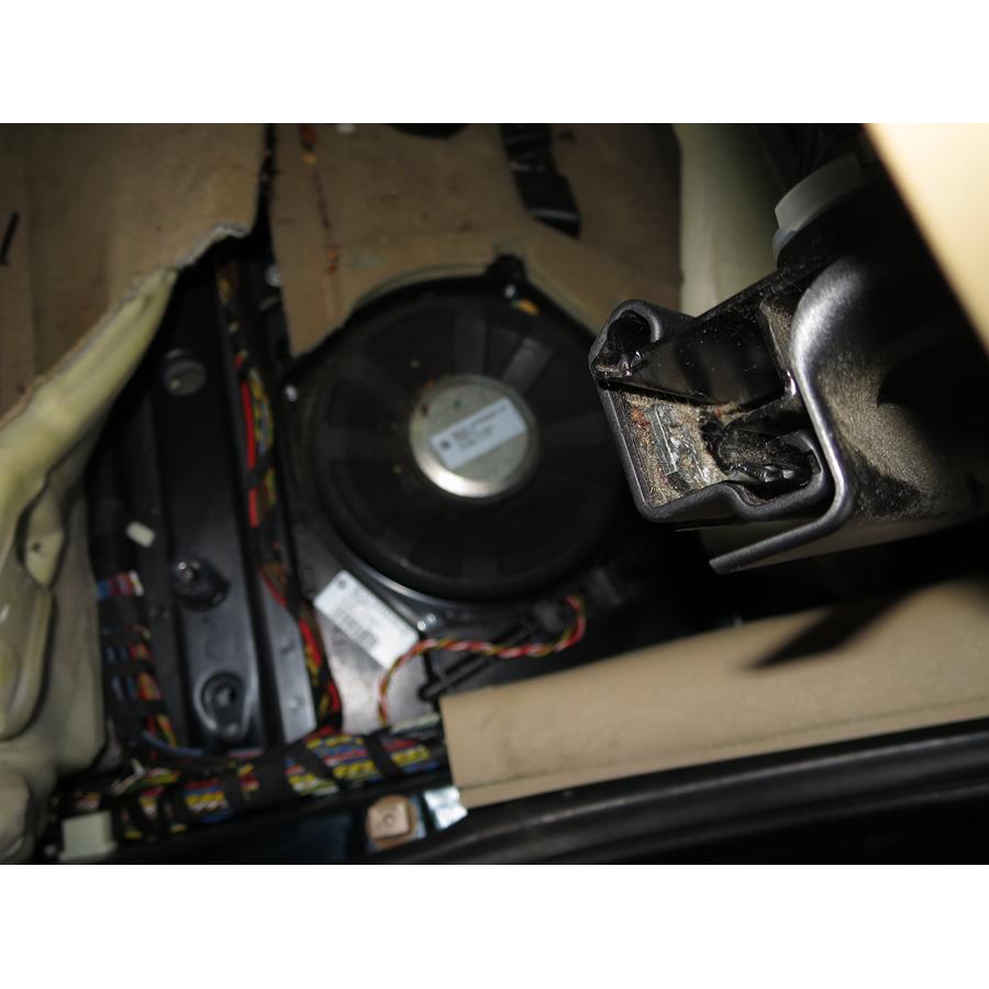 2015 BMW X1 Under front seat speaker
