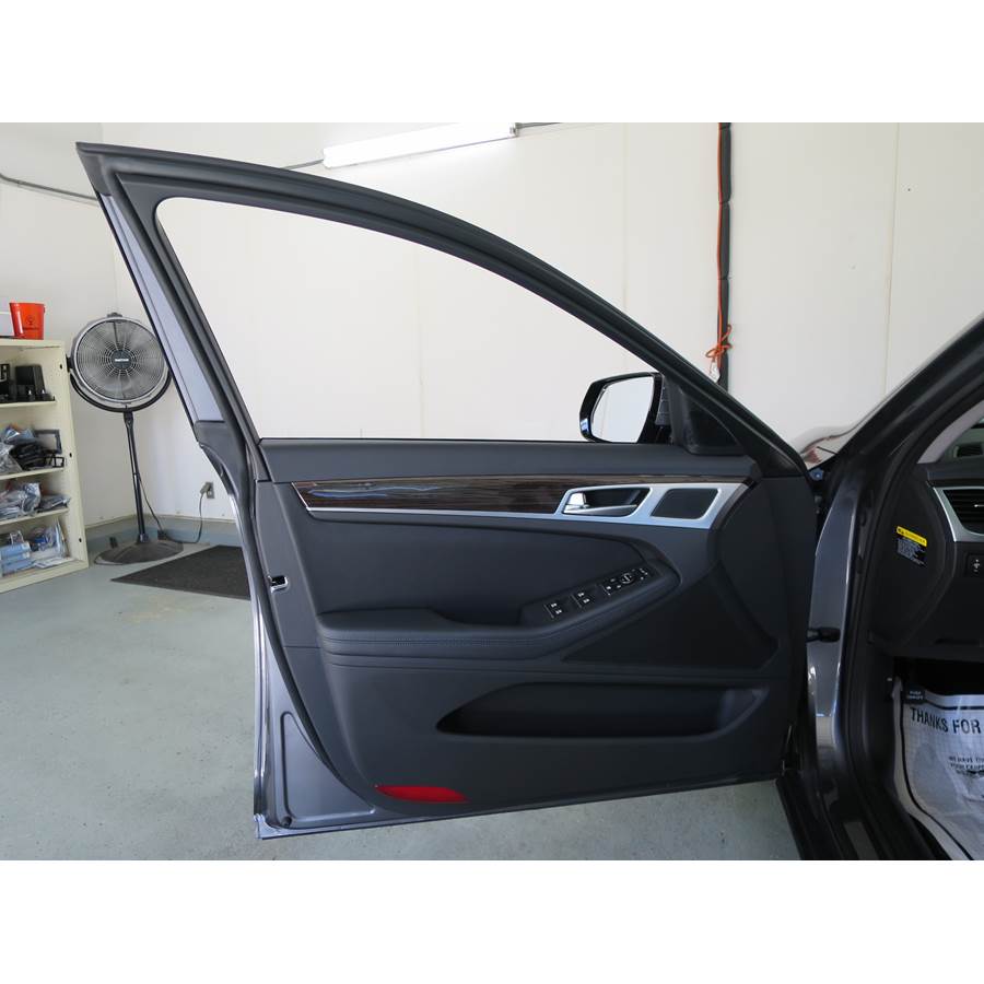 2016 Hyundai Genesis Front door speaker location