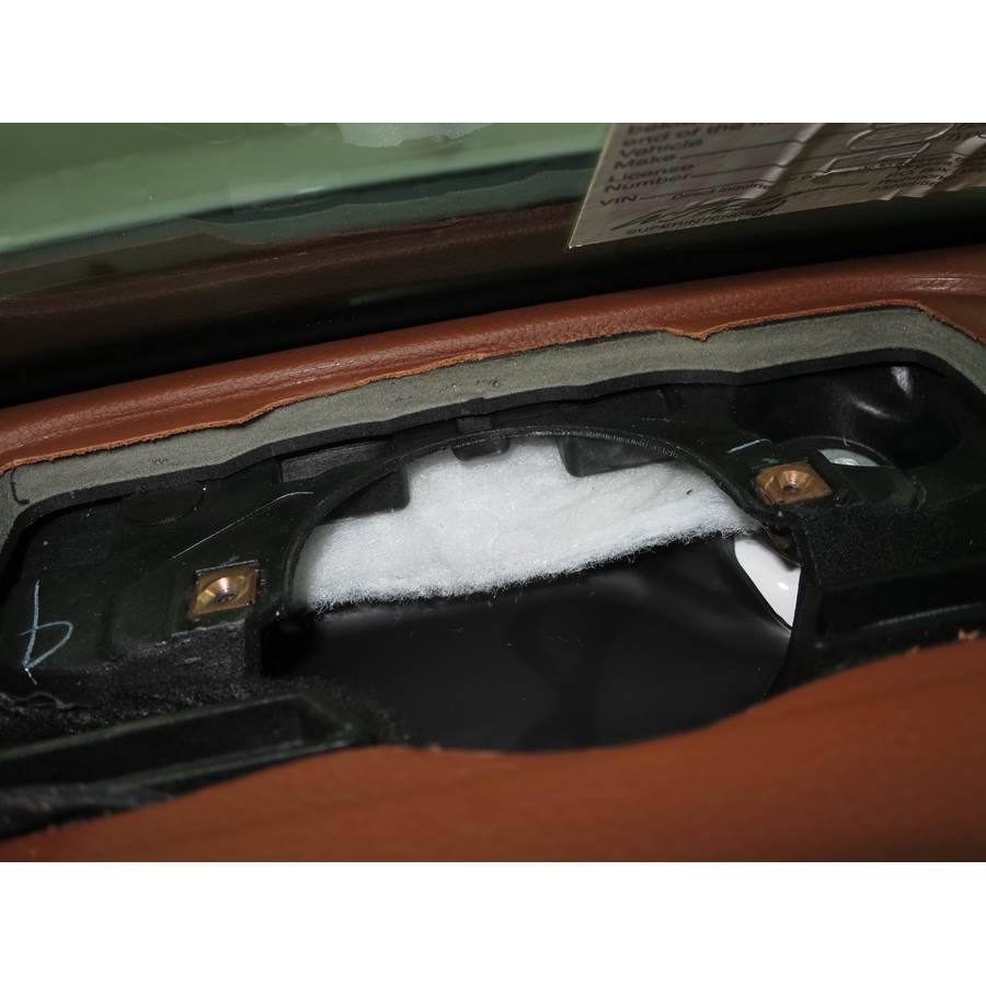 2019 Jeep Grand Cherokee Center dash speaker removed