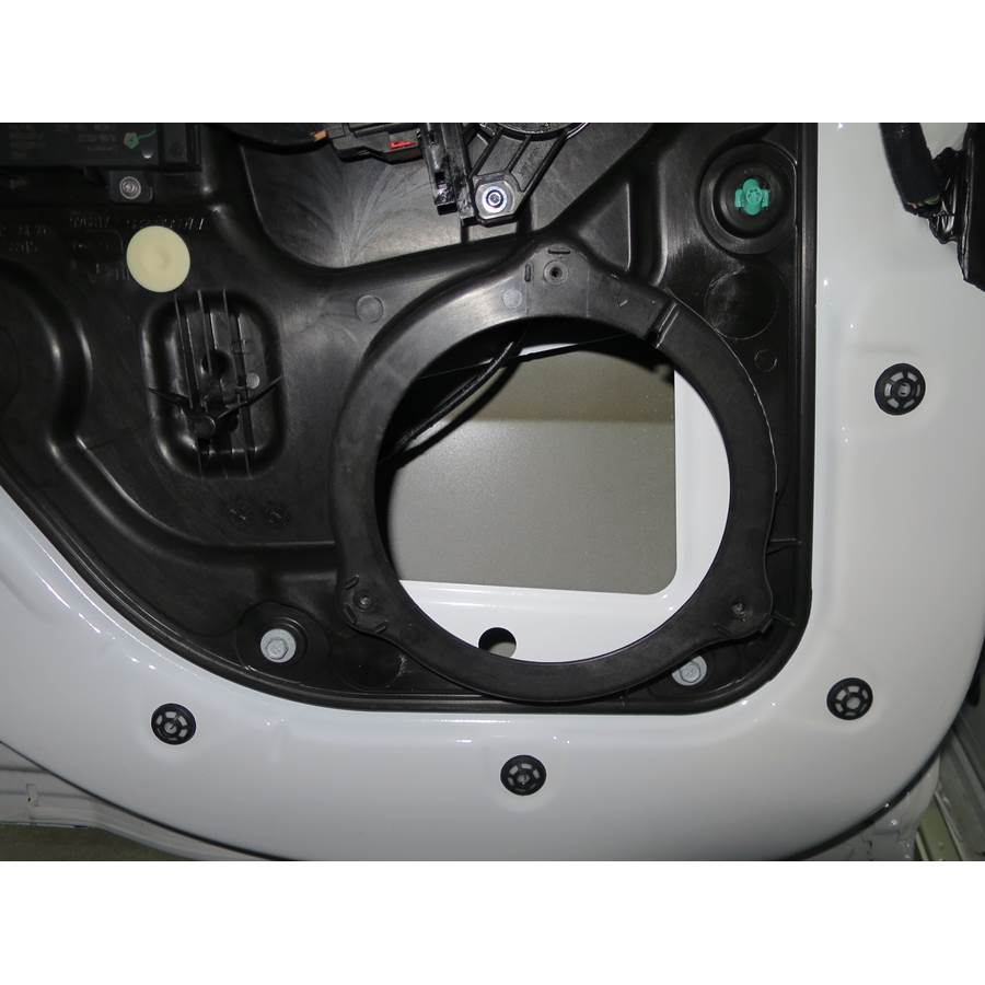 2019 Jeep Grand Cherokee Rear door woofer removed