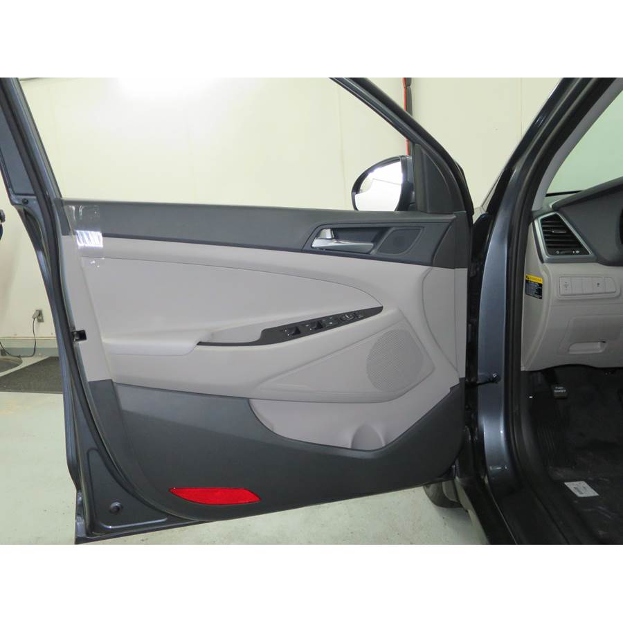 2017 Hyundai Tucson Front door speaker location