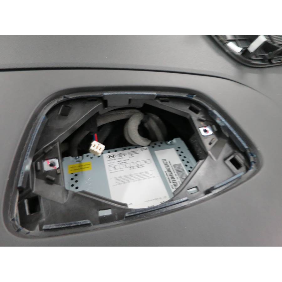 2017 Hyundai Tucson Center dash speaker removed