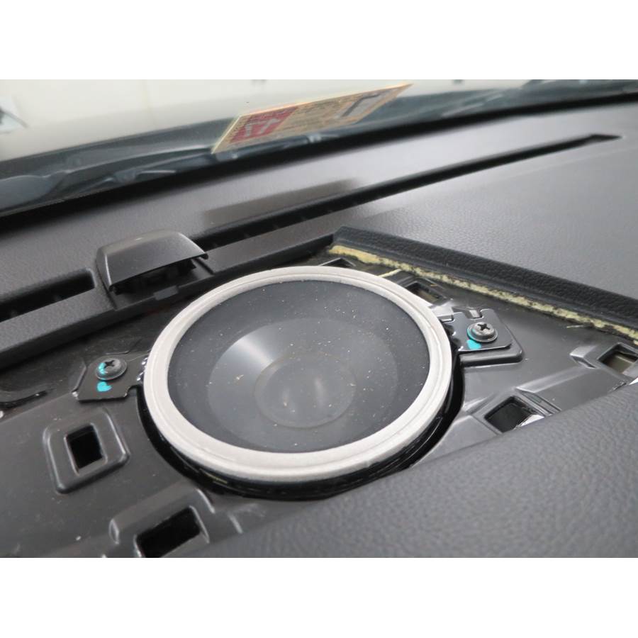 2015 Kia Cadenza Center dash speaker