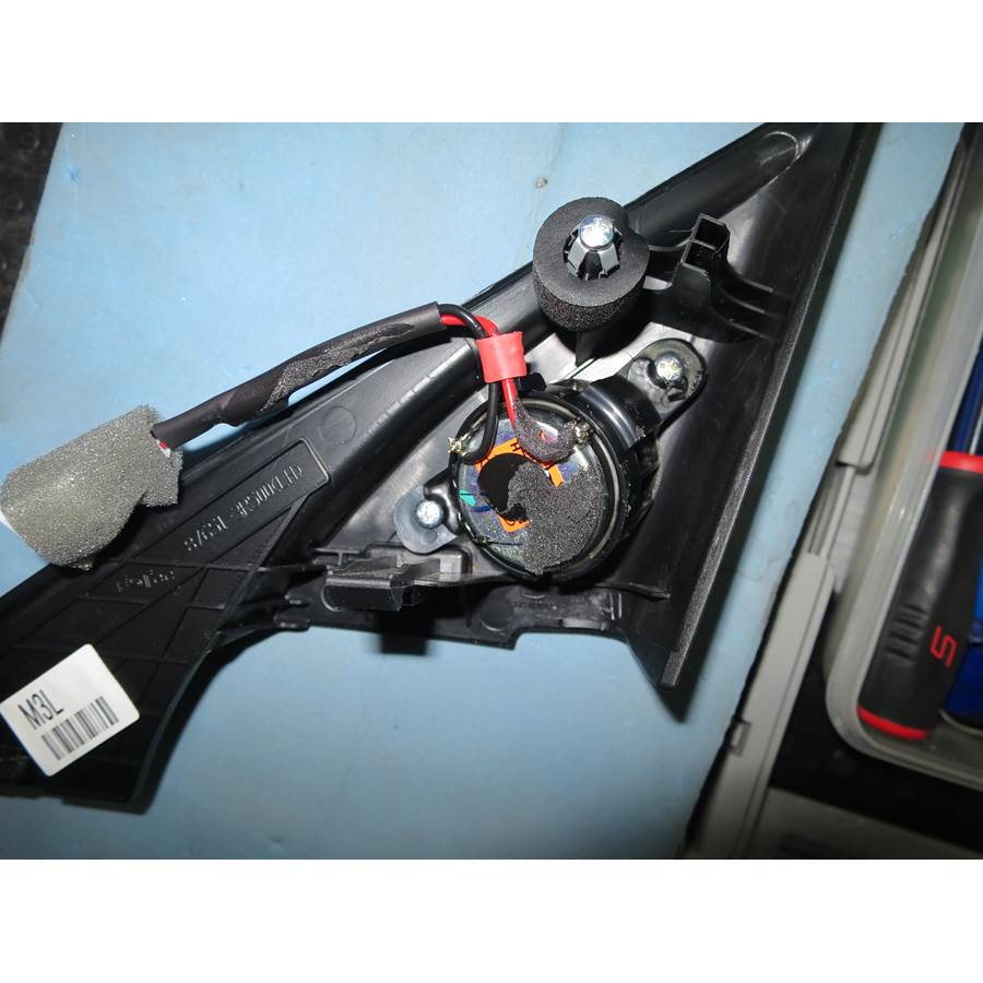 2014 Kia Cadenza Front door tweeter