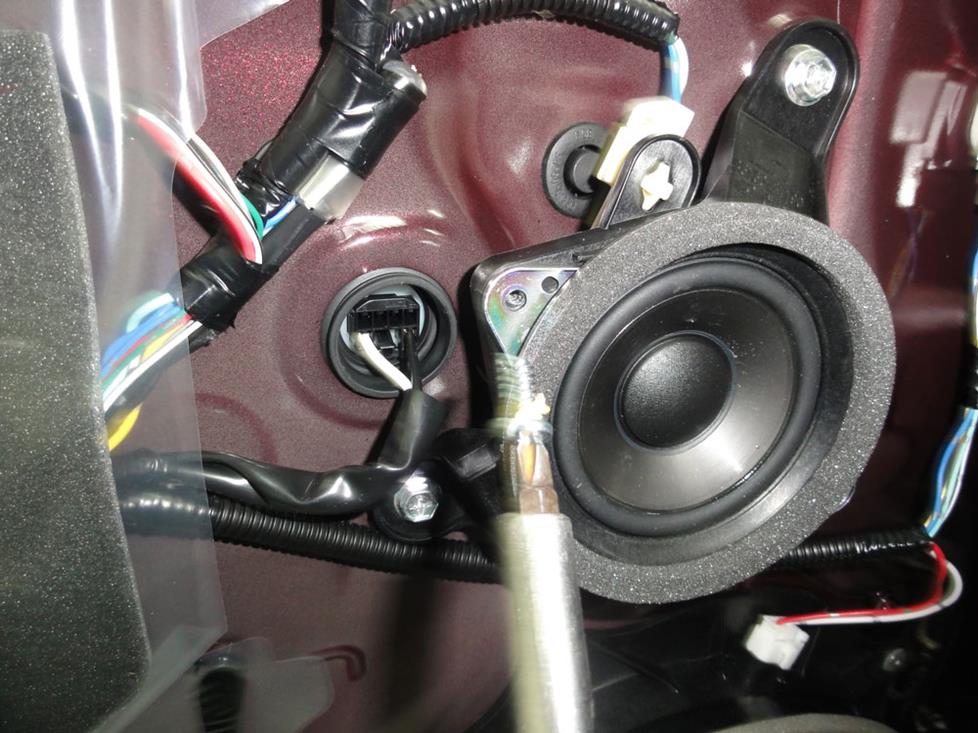 scion tc midrange door speakers