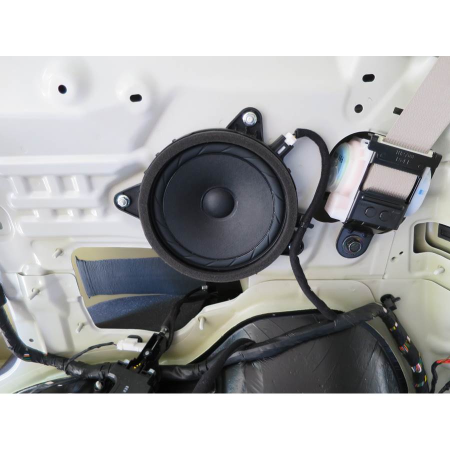2016 Kia Sedona Mid-rear speaker