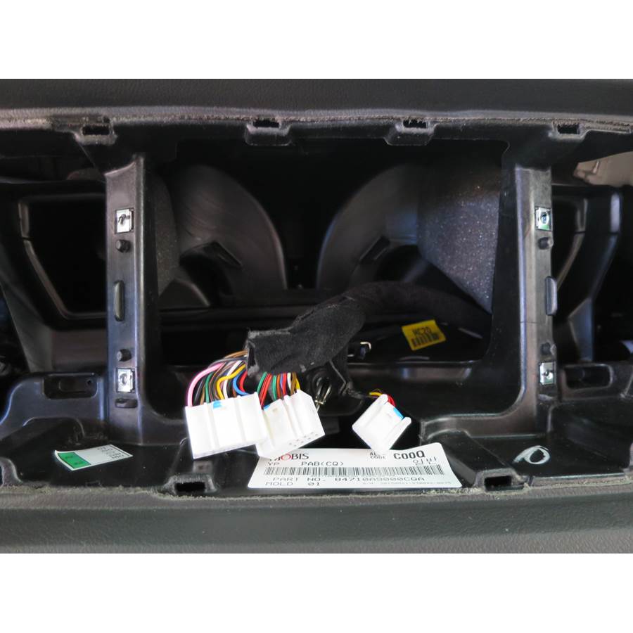 2017 Kia Sedona Factory radio removed