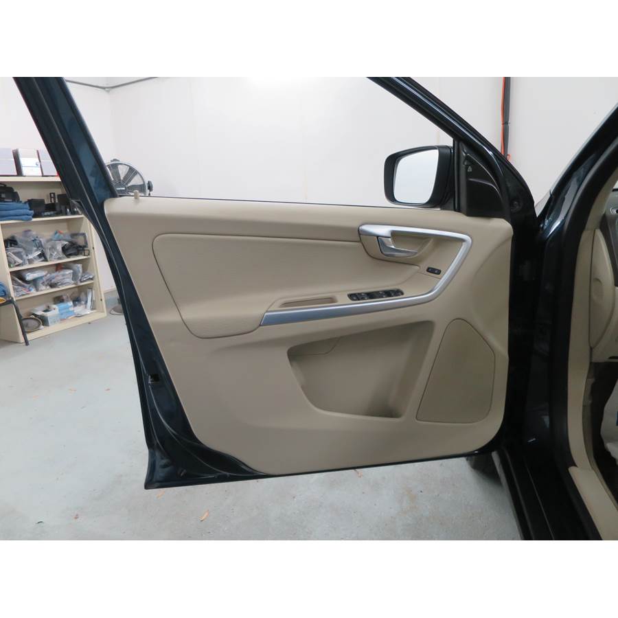 2014 Volvo XC60 Front door speaker location