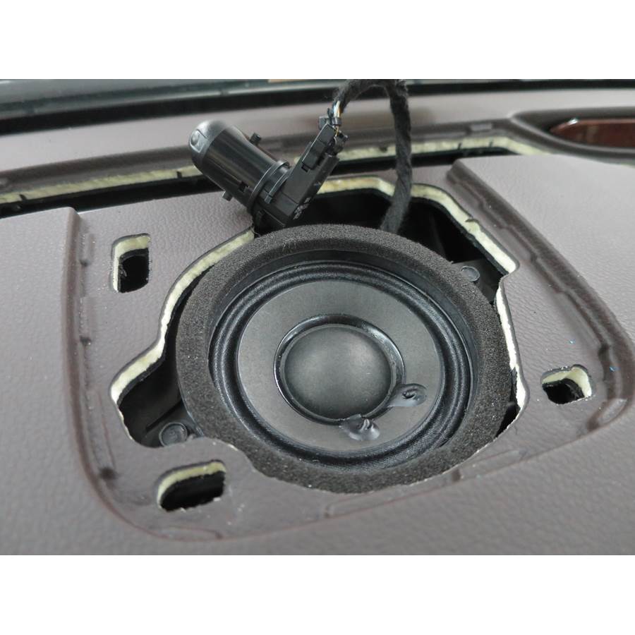 2015 Buick Regal Center dash speaker