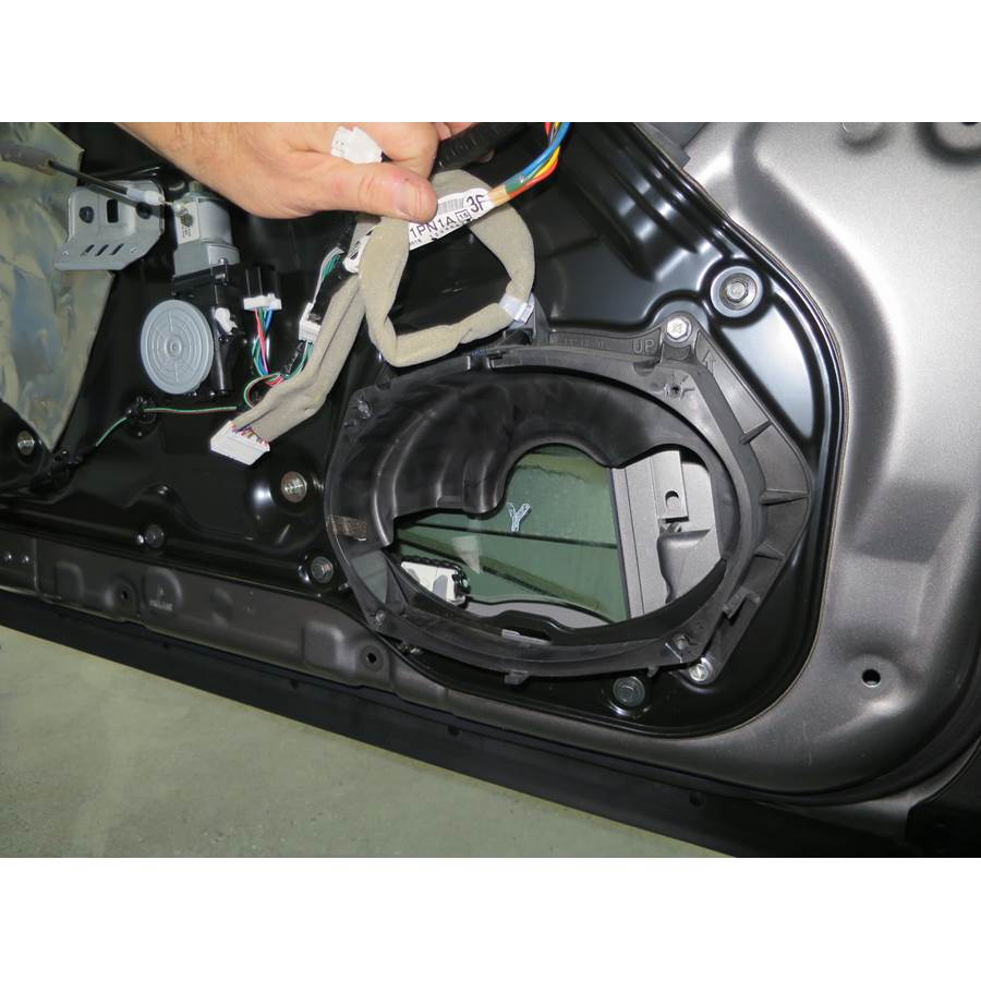 2012 Infiniti M35h Front door woofer removed