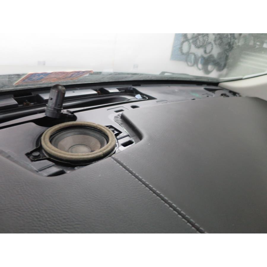 2017 Cadillac XTS Center dash speaker