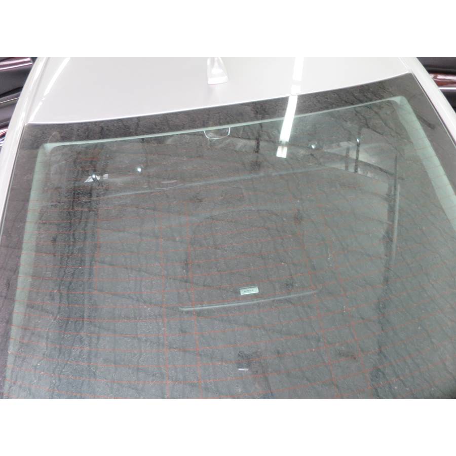 2016 Cadillac XTS Rear deck center speaker location