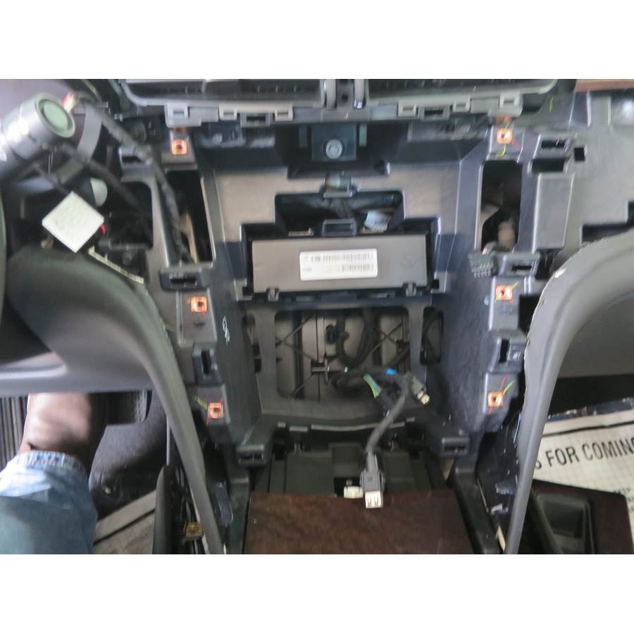 2017 Cadillac XTS Factory radio removed