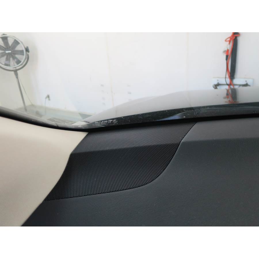 2016 Lexus NX300h Dash speaker location