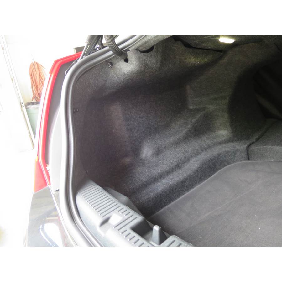 2015 Lincoln MKS Factory amplifier location
