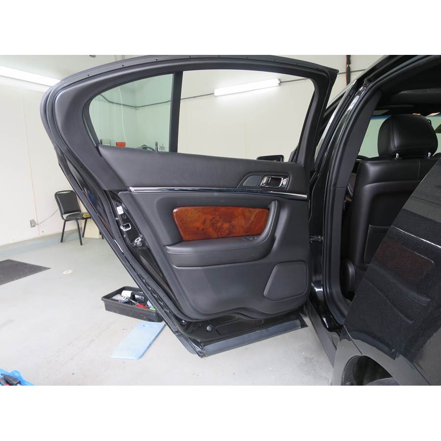 2014 Lincoln MKS Rear door speaker location