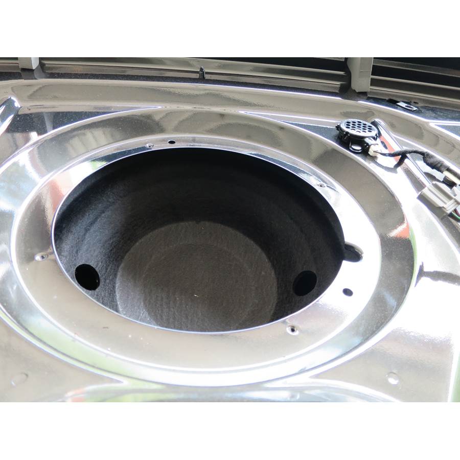 2015 Lincoln MKS Rear deck center speaker removed