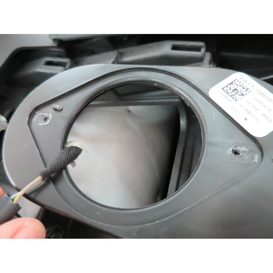 2017 Lincoln MKX Center dash speaker removed