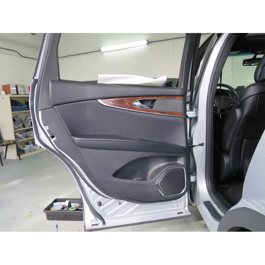 2016 Lincoln MKX Rear door speaker location