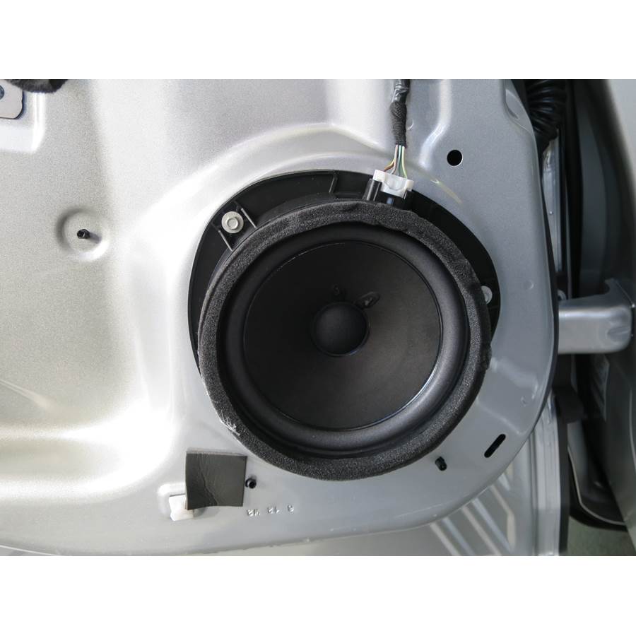 2017 Lincoln MKX Rear door woofer