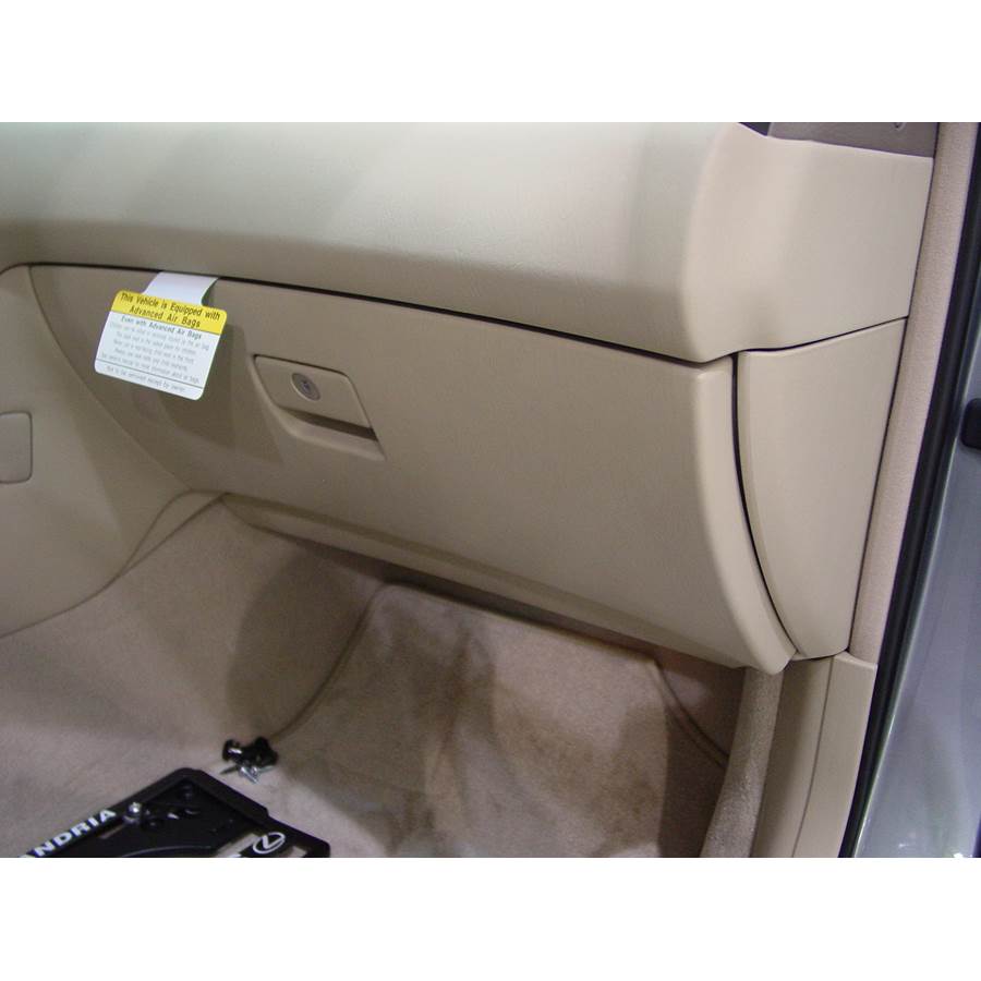 2006 Lexus ES330 Factory amplifier location
