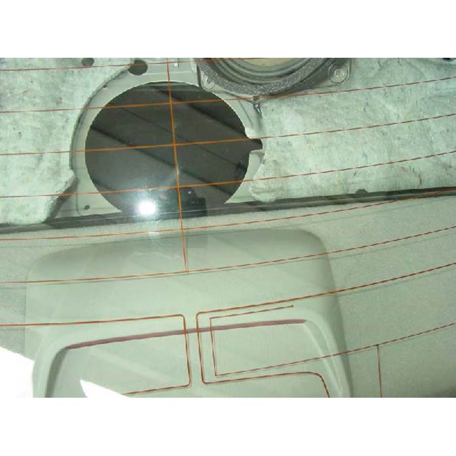 2006 Lexus ES330 Rear deck center speaker removed