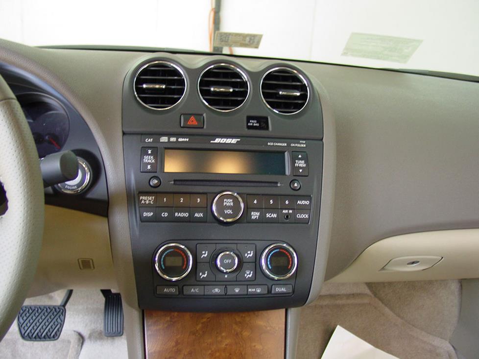 2008 nissan altima instrument panel